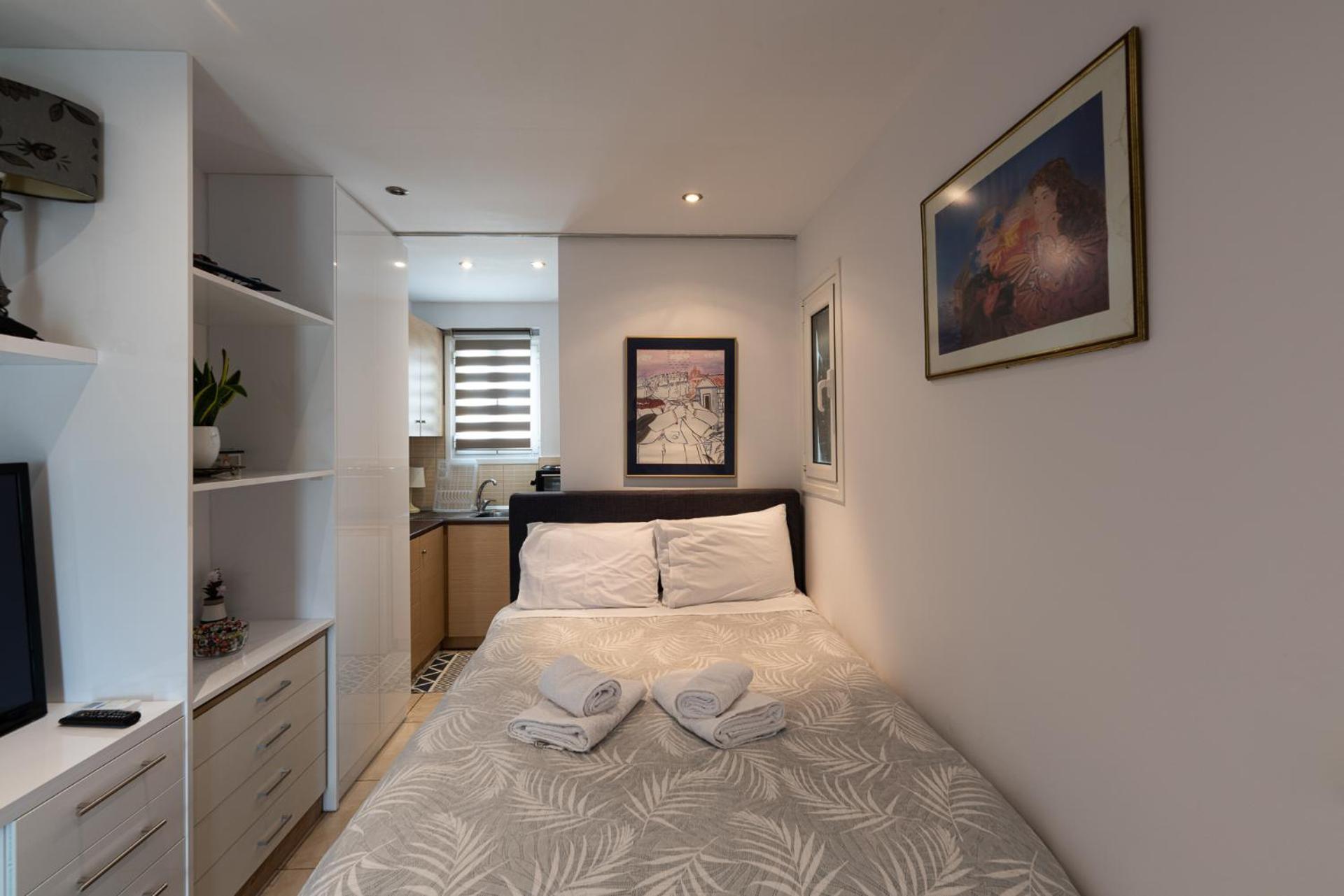 Tiny Apartment In The Centre Of Афины Экстерьер фото